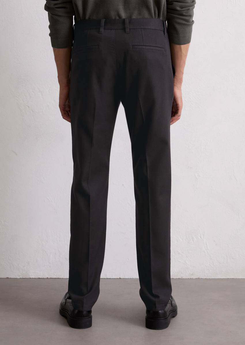 Chino model Osby tapered made from an organic cotton blend with TENCEL™Lyocell