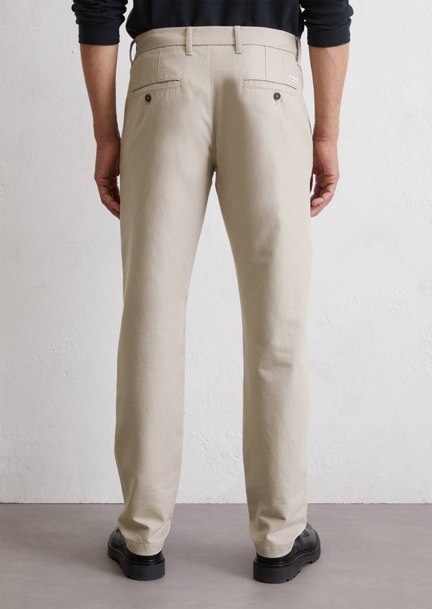 Chino Model Osby Jogger made from a cotton-linen blend