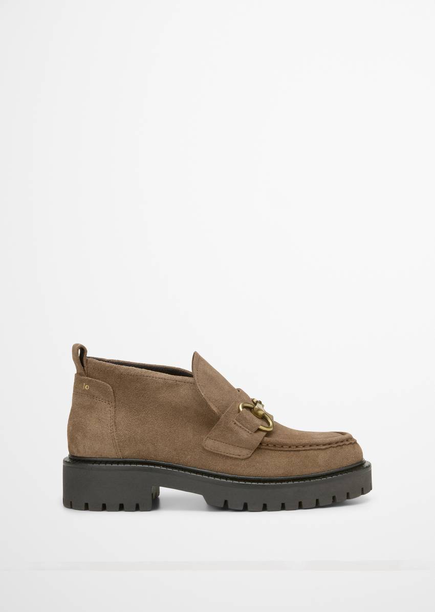 Loafer in mid-cut look made from suede