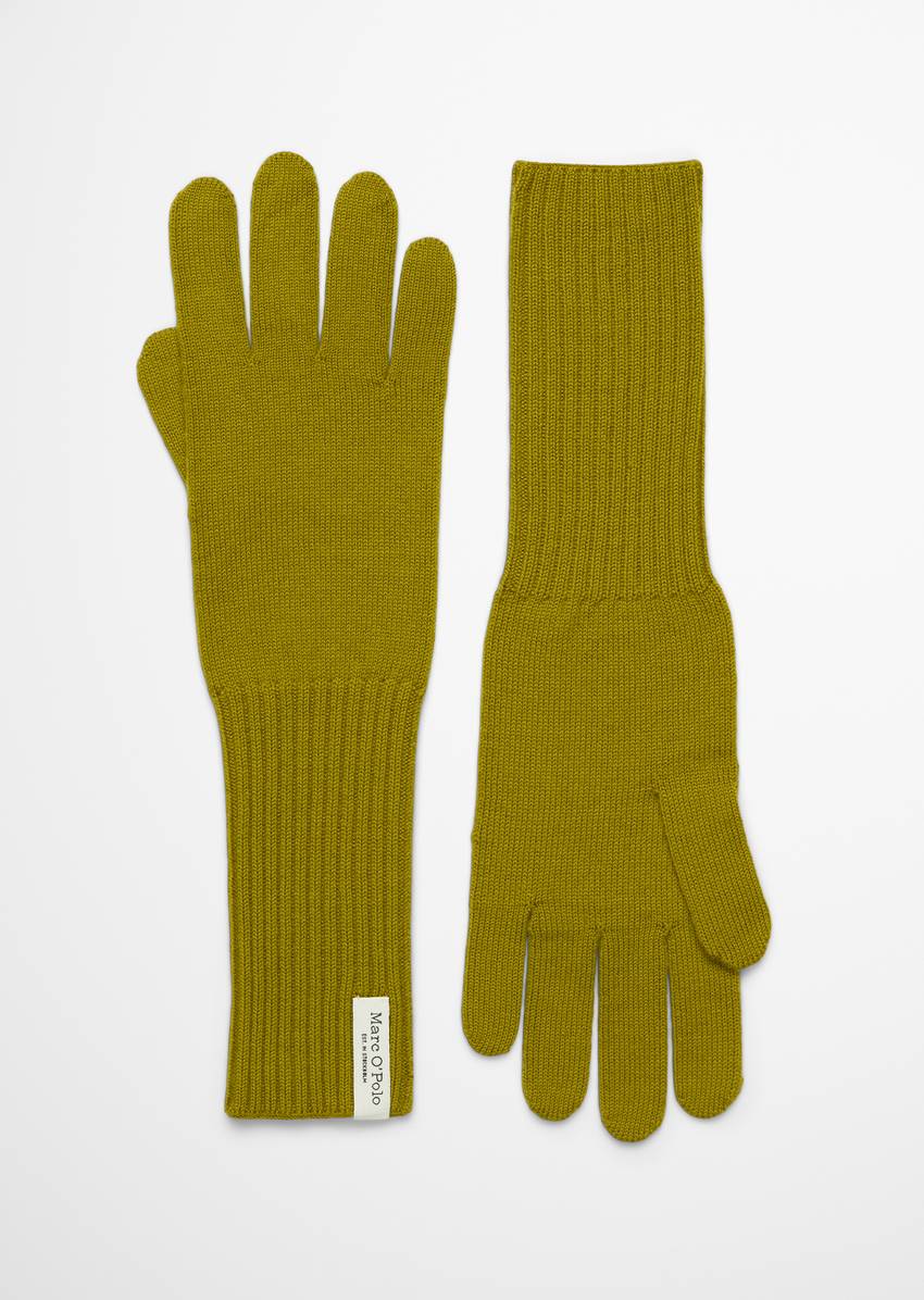 Finger gloves made from pure merino wool