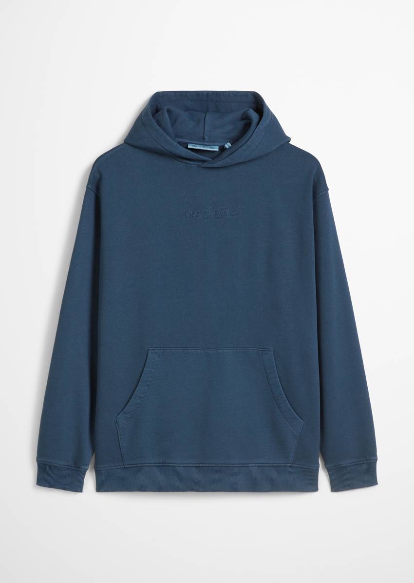 Relaxed logo hoodie made from recycled cotton