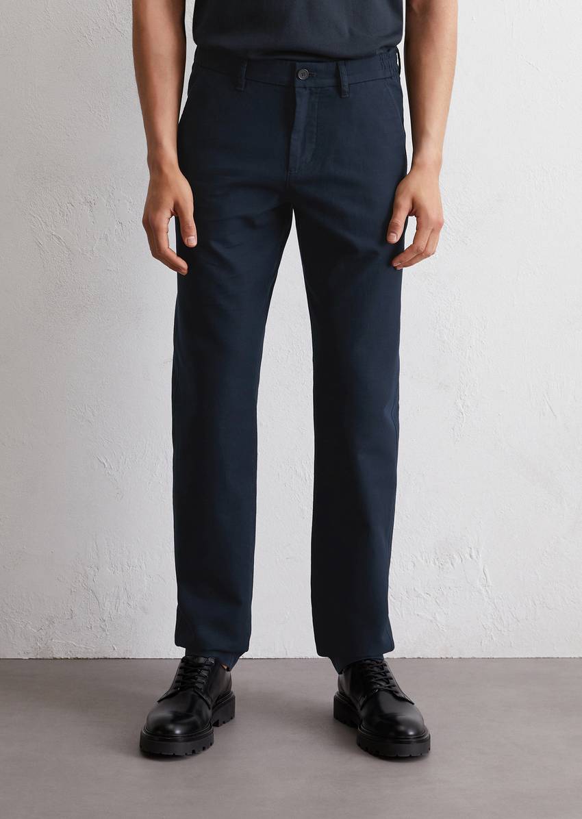 Chino Model Osby Jogger made from a cotton-linen blend