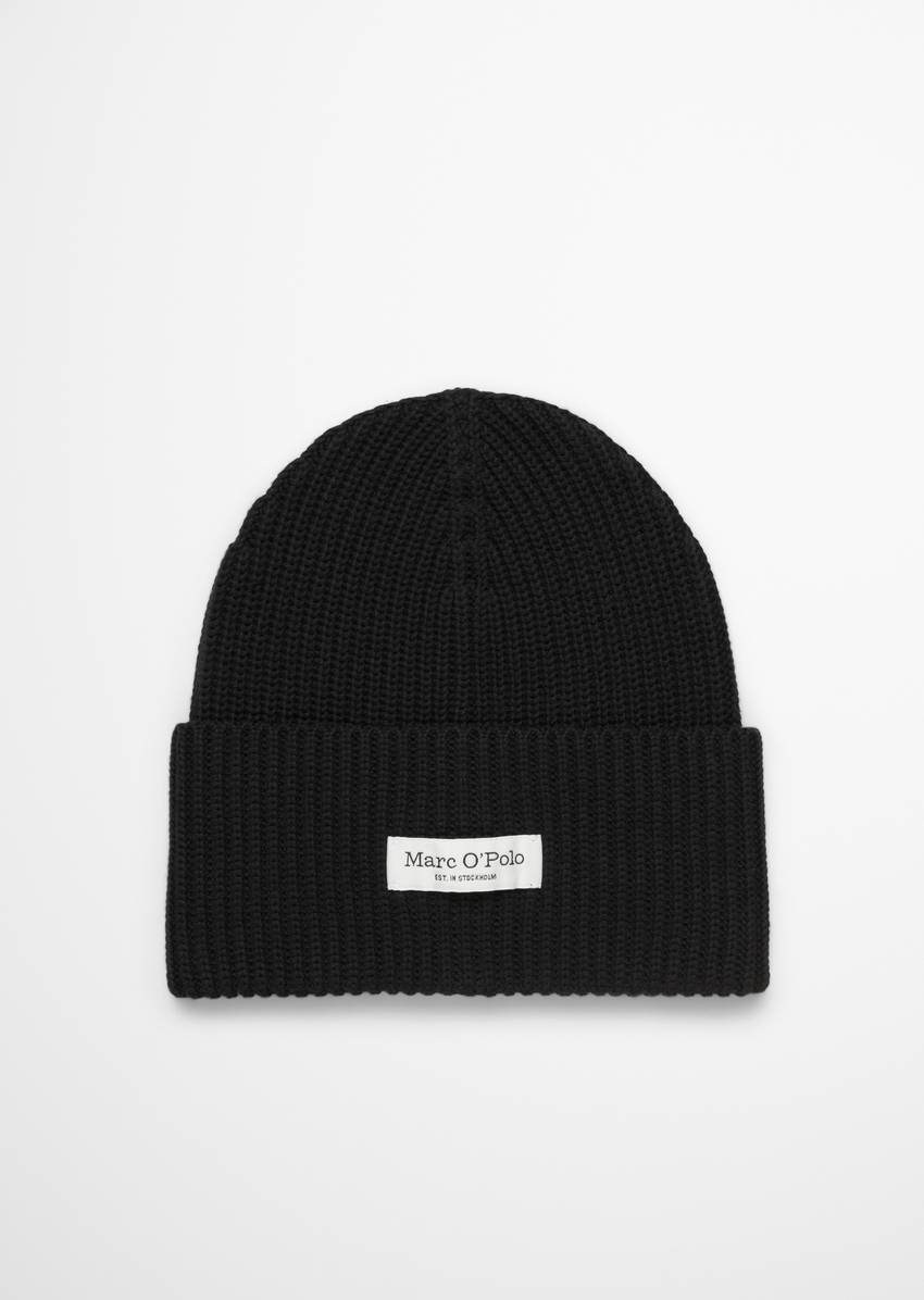 DfC knitted hat made from organic cotton