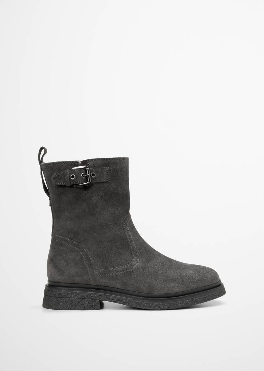 Short shaft boots model Lotta with fluffy warm lining