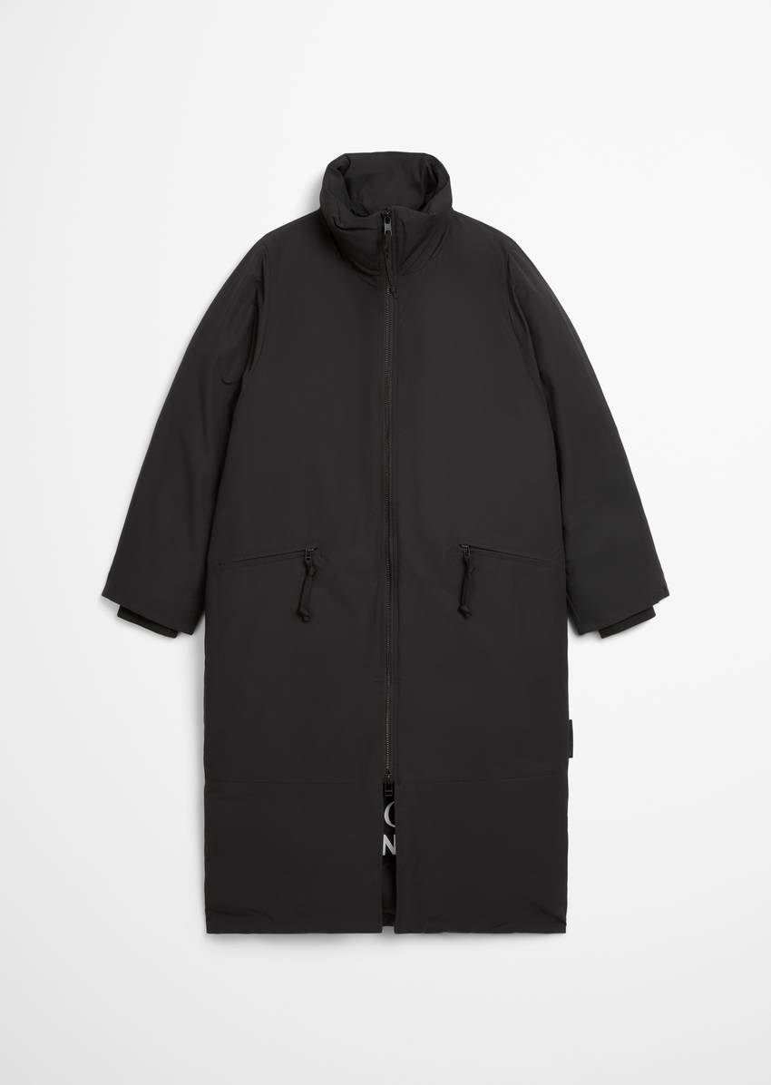 Relaxed outdoor quilted coat made from water-repellent polyester
