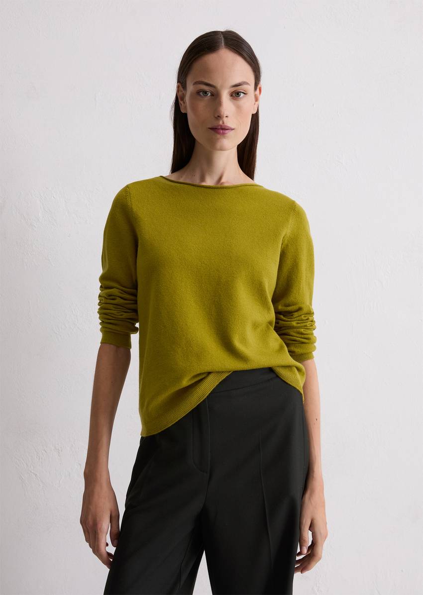 Basic knitted sweater regular made from a soft cotton/virgin wool blend