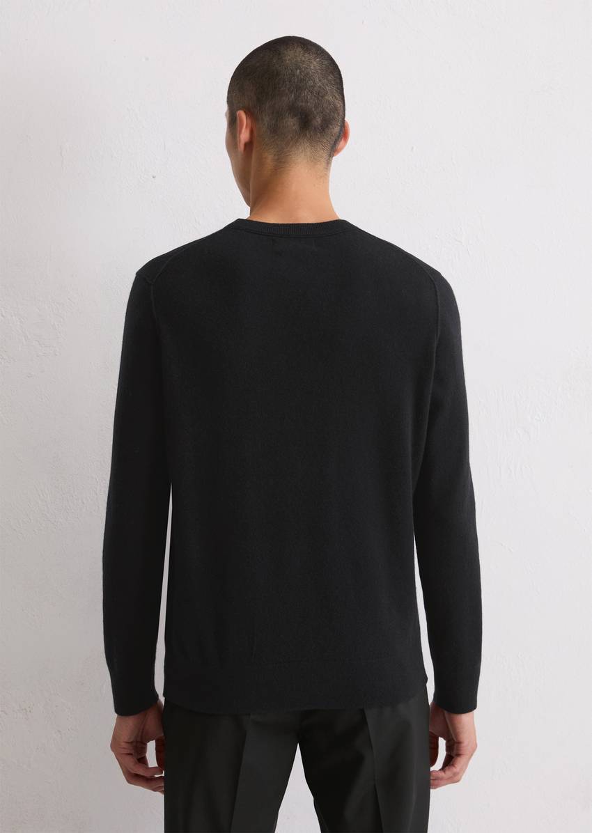 Sweater regular made from the finest cashmere