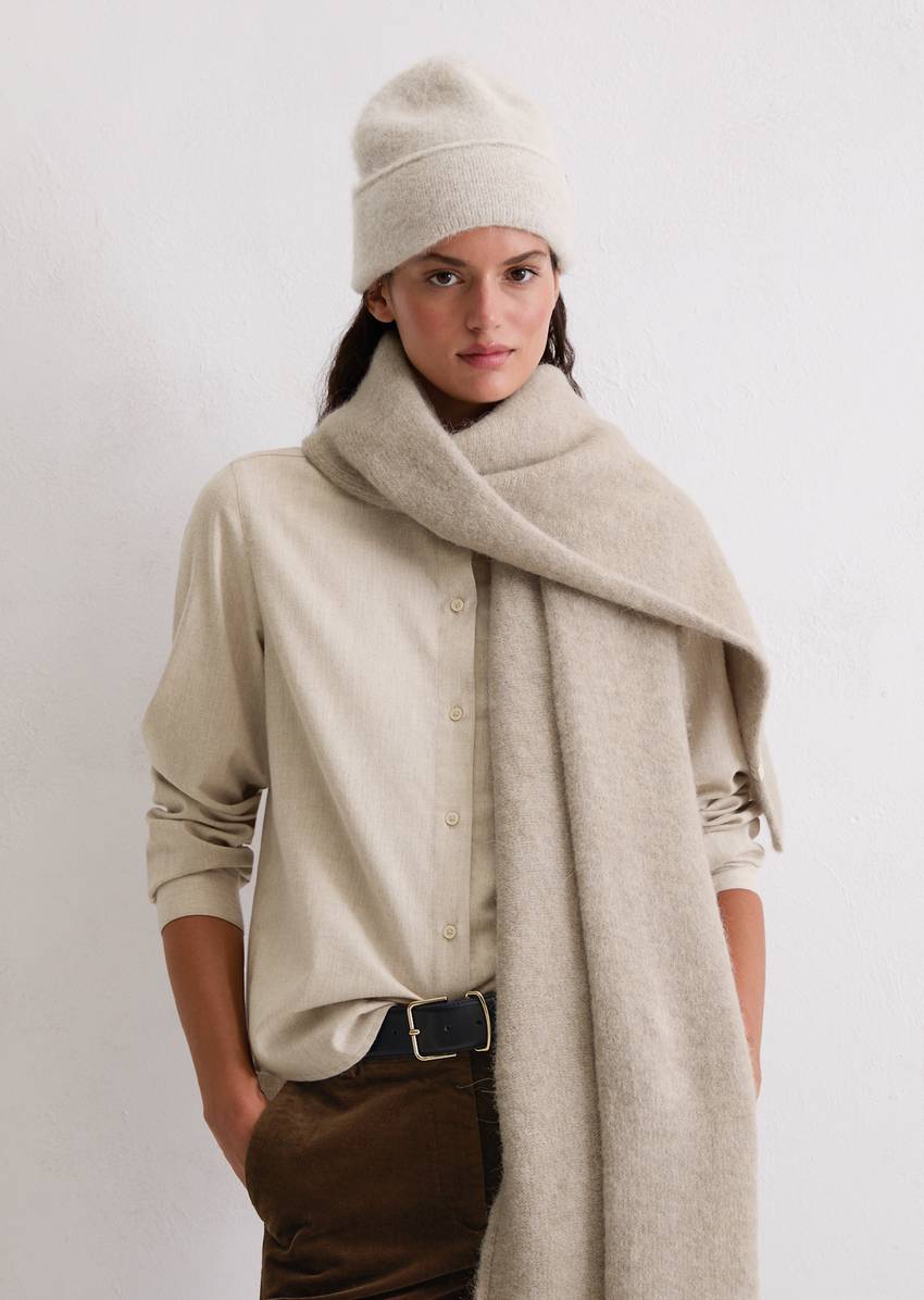 Scarf made from a soft alpaca wool mix