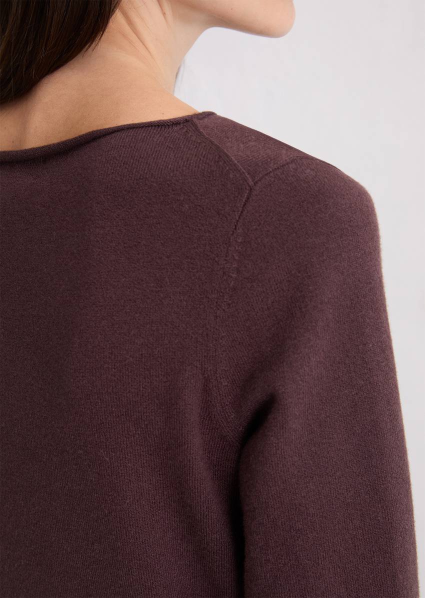 Basic knitted sweater regular made from a soft cotton/virgin wool blend