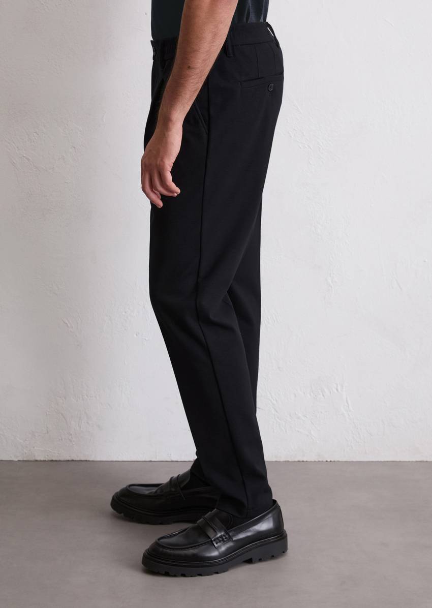 Pants Model Morot Jogger pleats Travel Collection made from interlock viscose mix