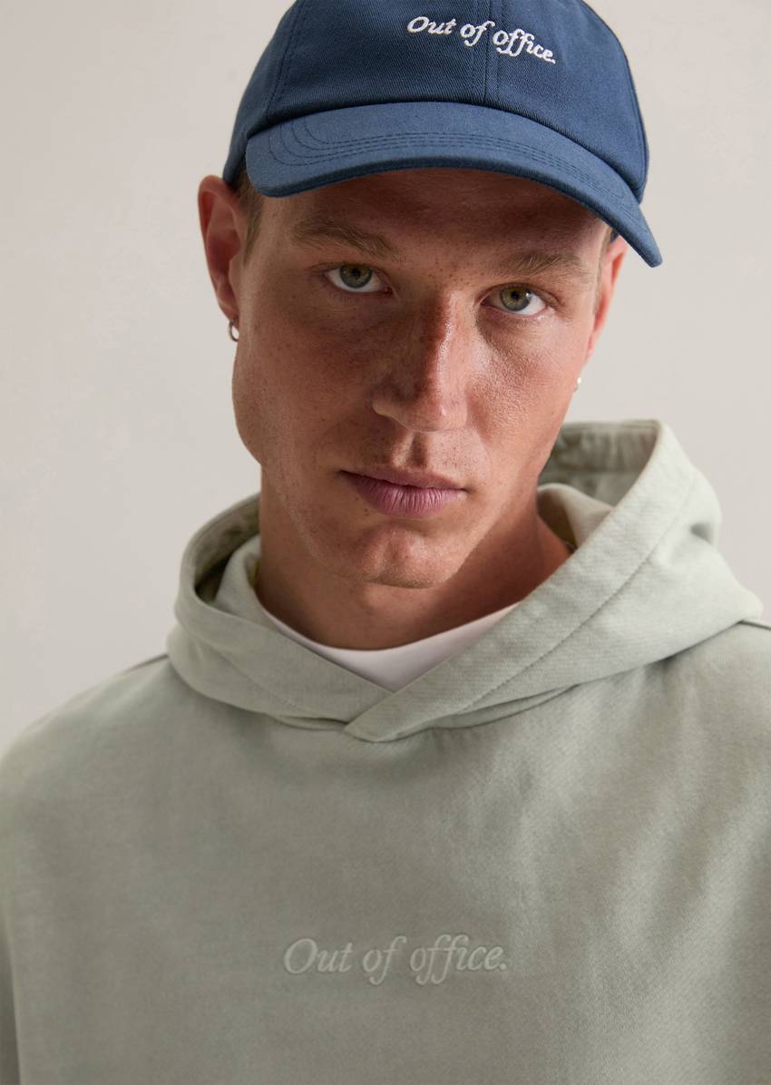 Relaxed logo hoodie made from recycled cotton