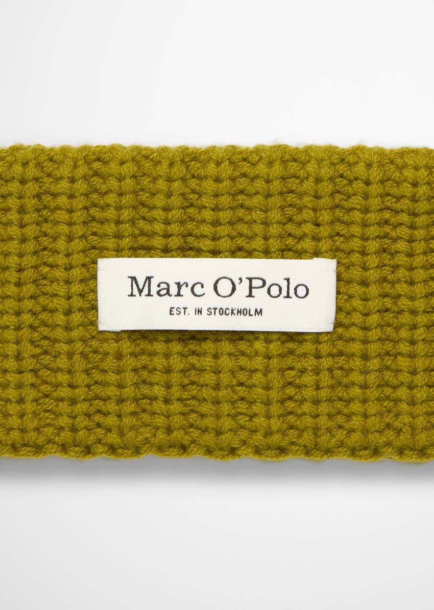 Headband made from a soft merino wool and cashmere blend