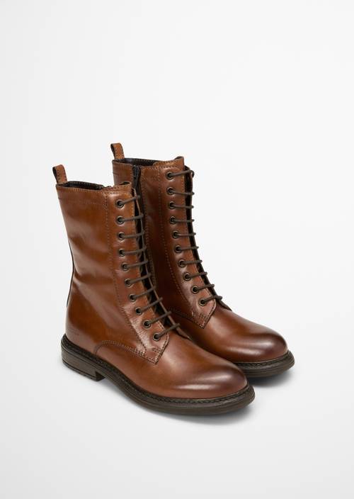 Lace-up boots with practical inside zipper