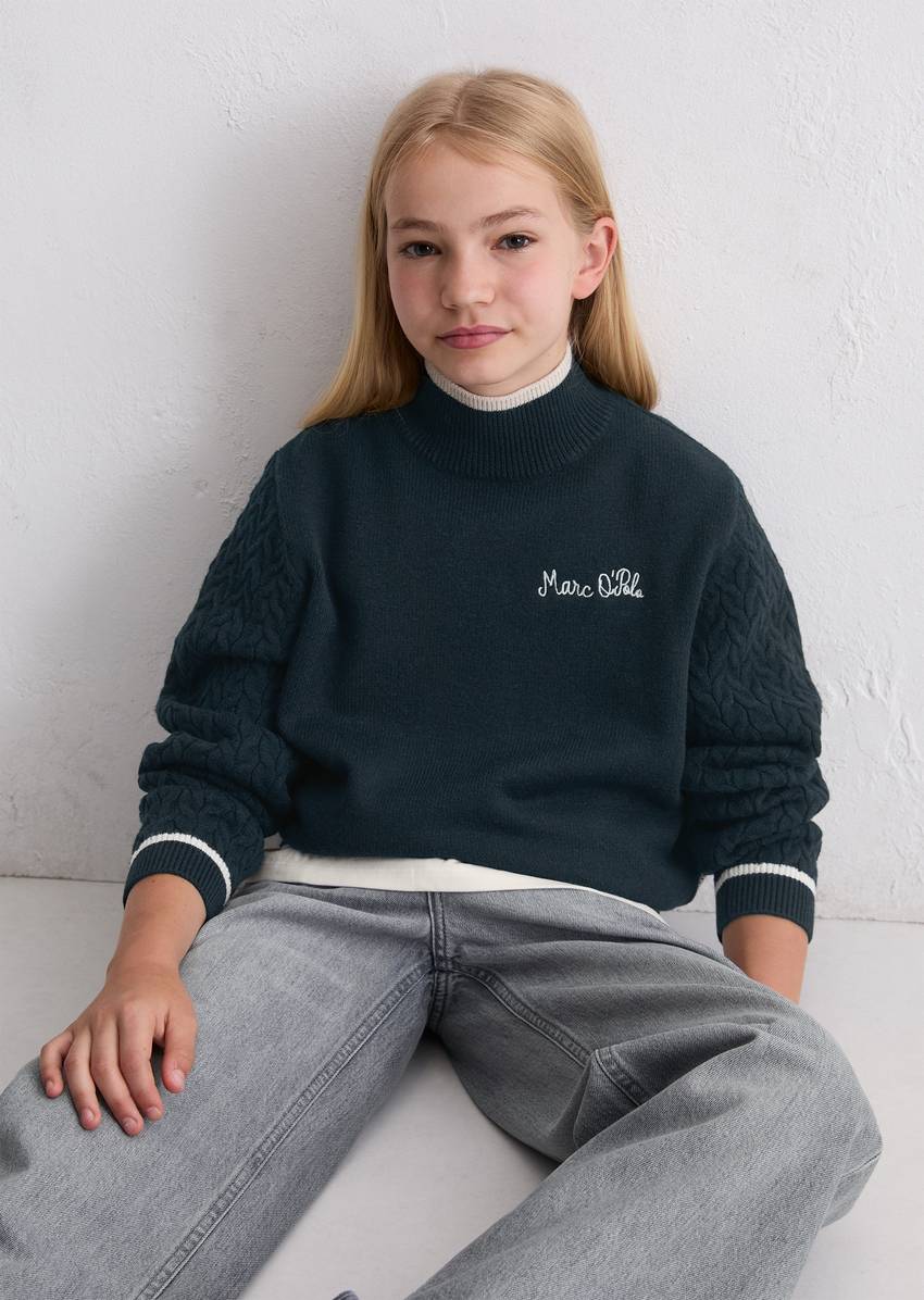 TEENS-GIRLS sweater with braided pattern sleeves