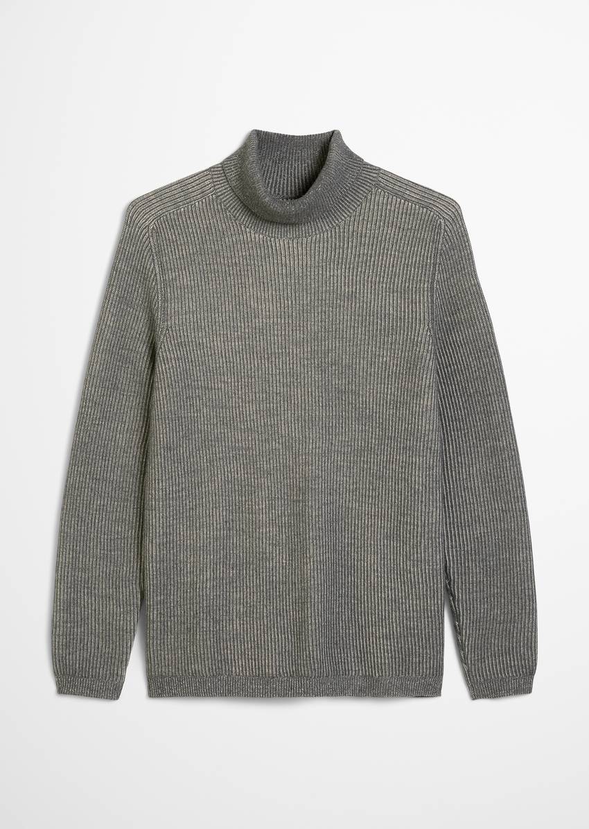 Regular turtleneck sweater made from a cotton/virgin wool blend