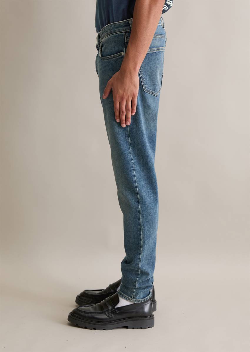 Jeans model Aric shaped made from an organic cotton blend
