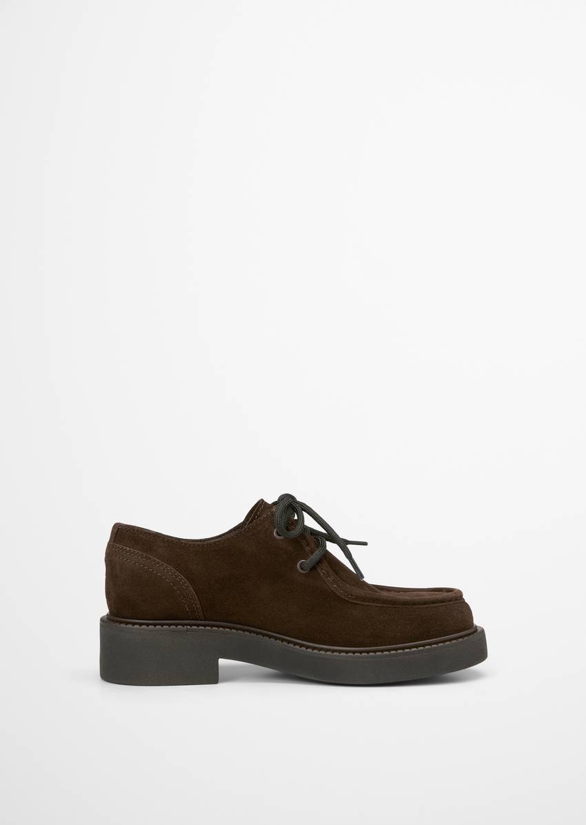 Derby lace-up made from soft suede