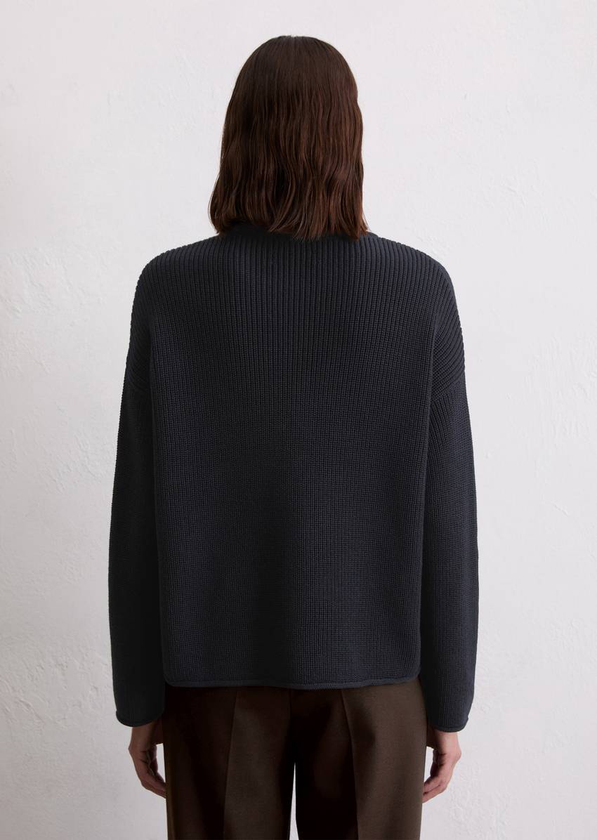 DfC knitted sweater oversize made from heavyweight organic cotton