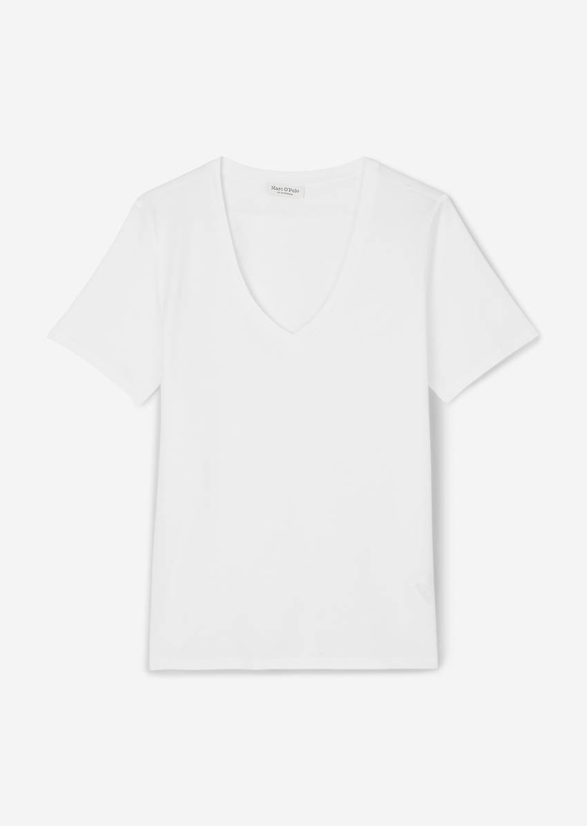 V-neck T-shirt, regular fit made of organic cotton