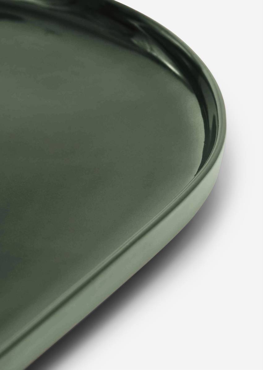 Model Moments serving platter from porcelain