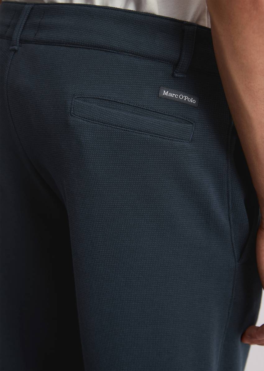 Relaxed jersey pants made from an organic cotton blend