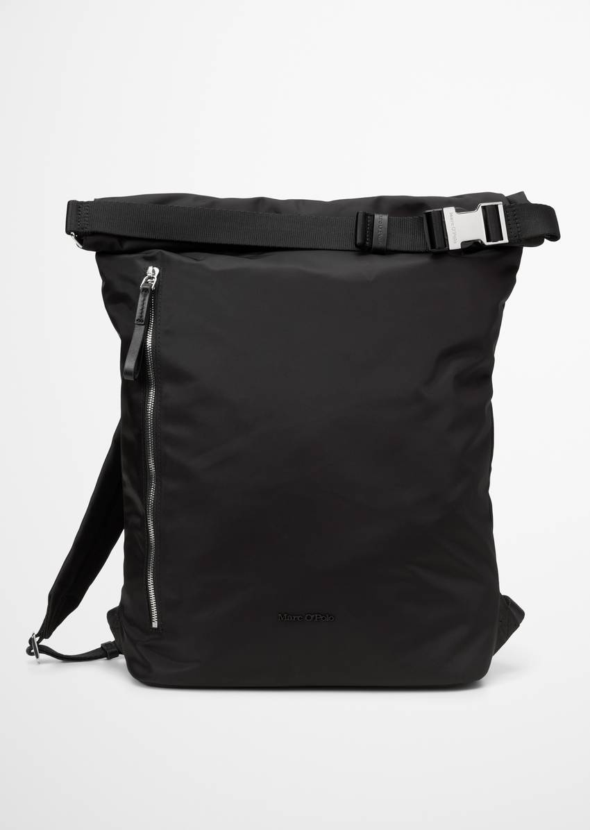 Backpack medium made from recycled material