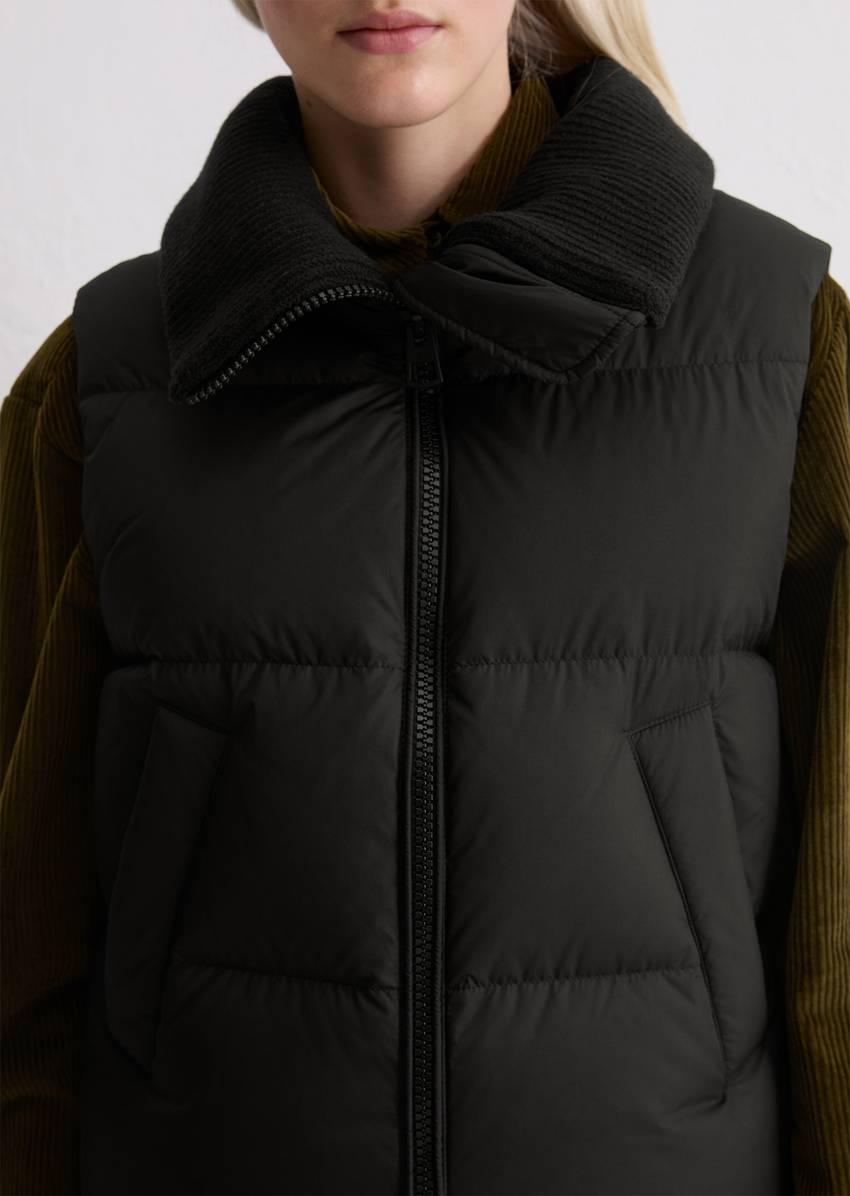 Down vest with certified down filling