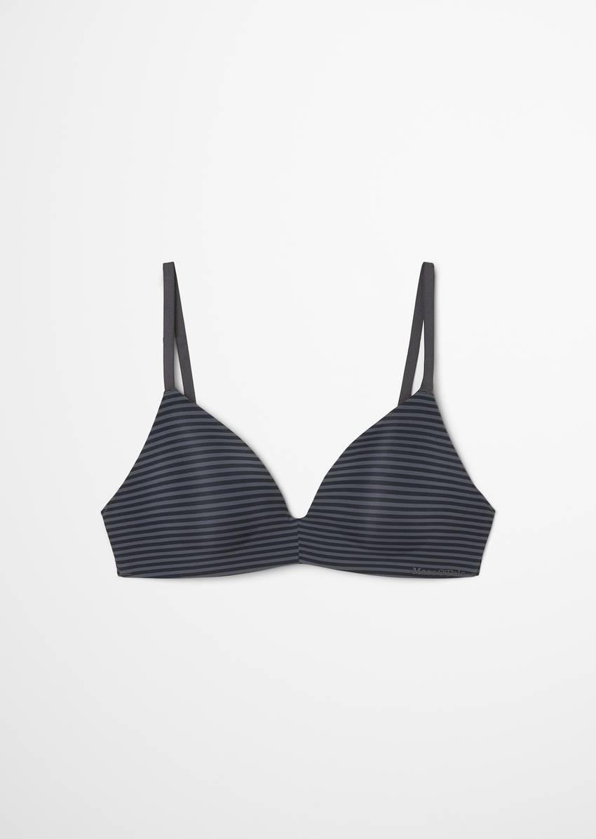Underwired bra with padded cups