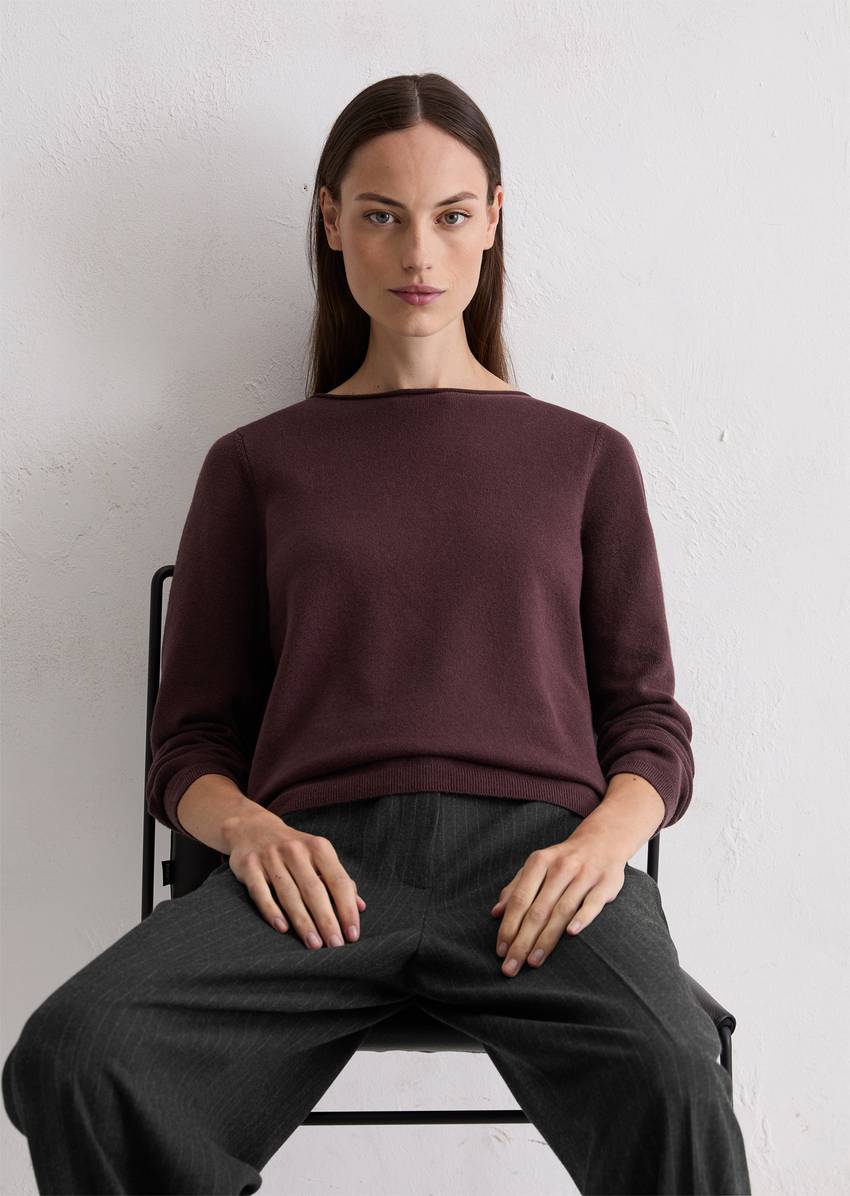 Basic knitted sweater regular made from a soft cotton/virgin wool blend