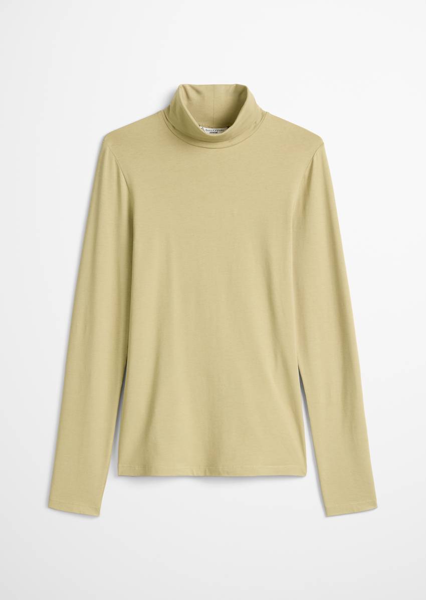 Turtleneck longsleeve slim made from stretchy single jersey