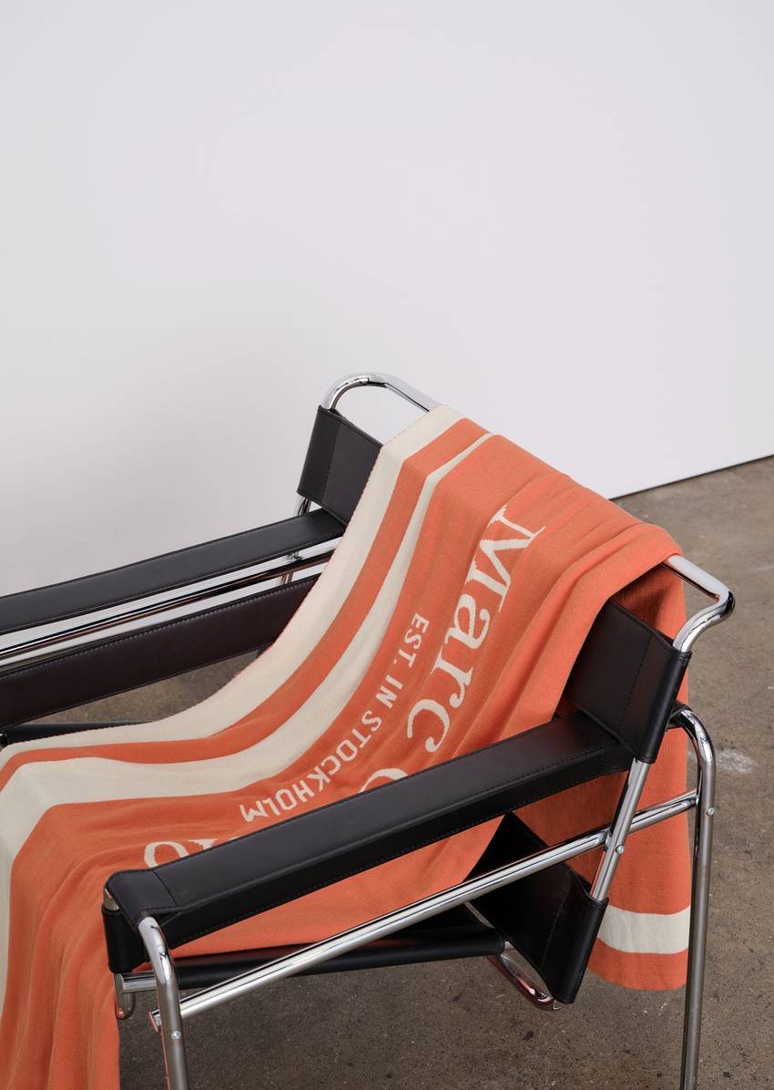 Jacquard statement plaid made from double-knitted organic cotton