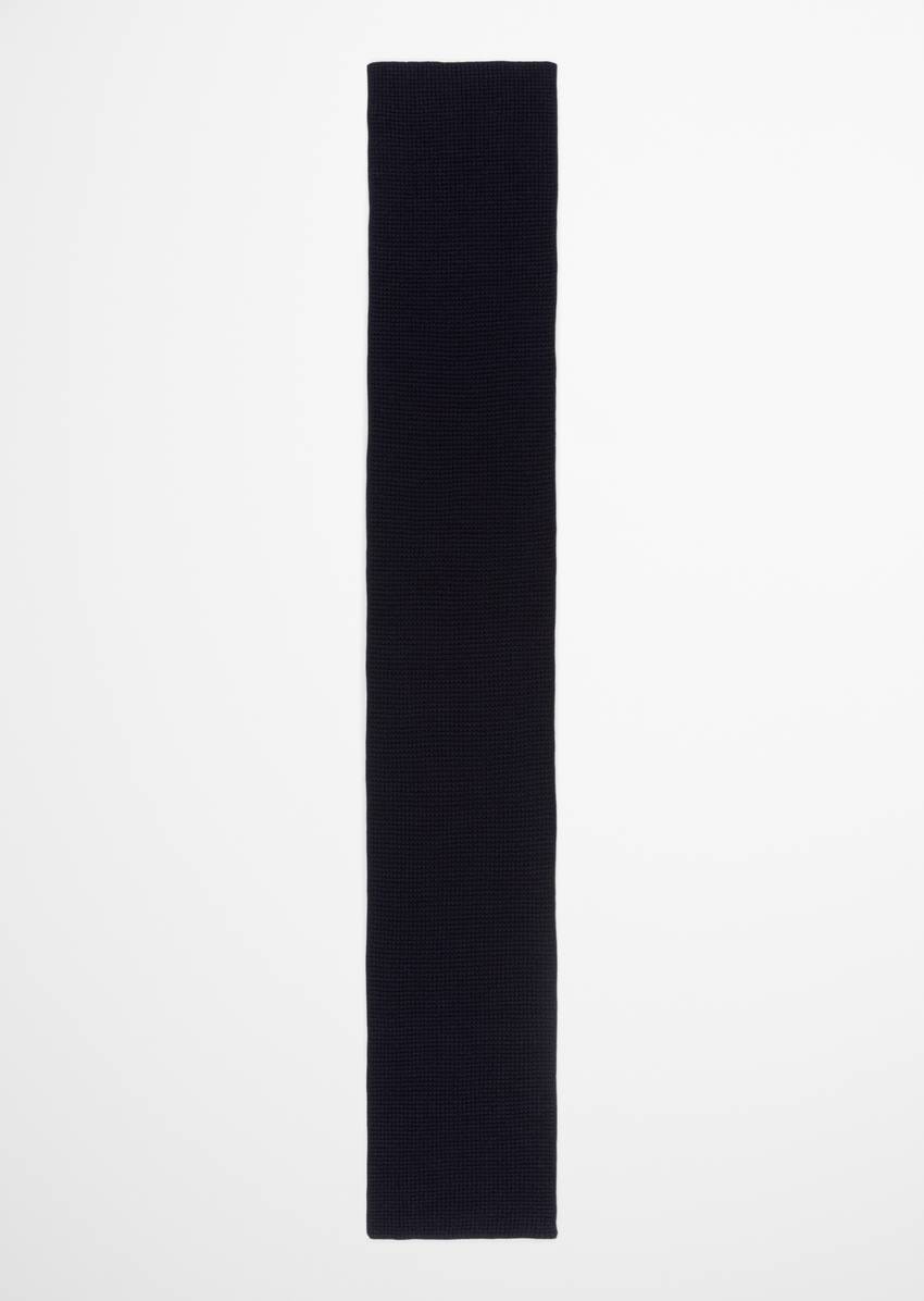 Scarf made from a soft cotton/virgin wool blend