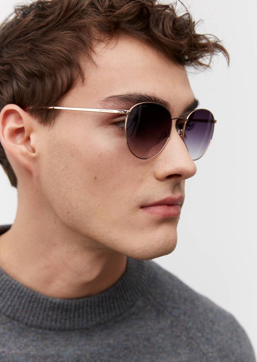 Unisex sunglasses with metal frames
