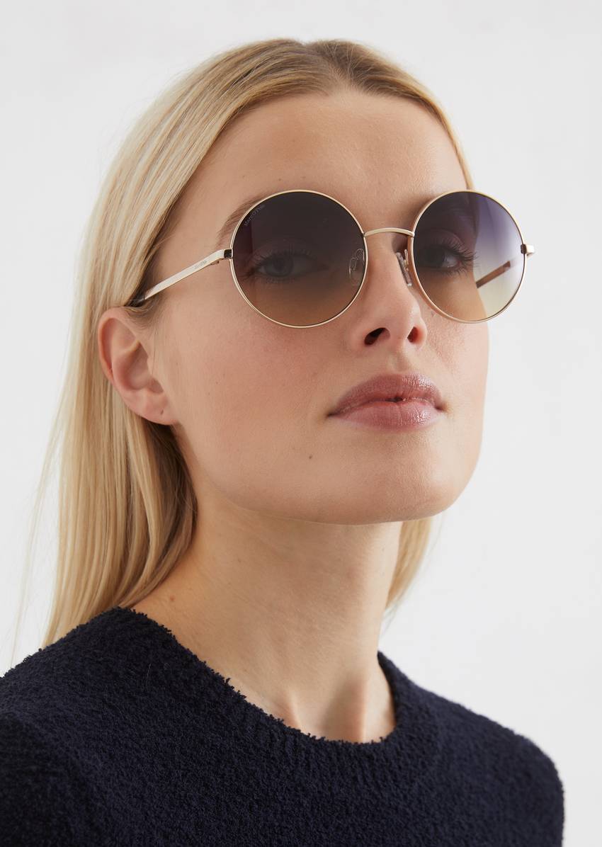 Women's sunglasses with round lenses