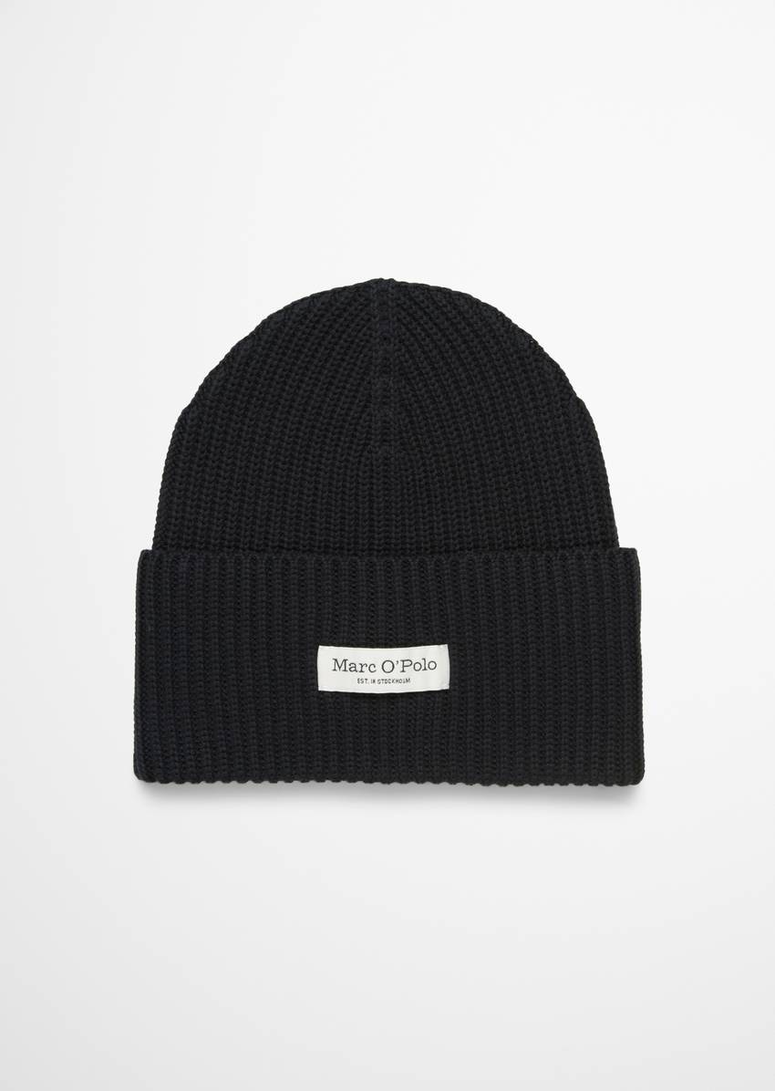 DfC knitted hat made from organic cotton