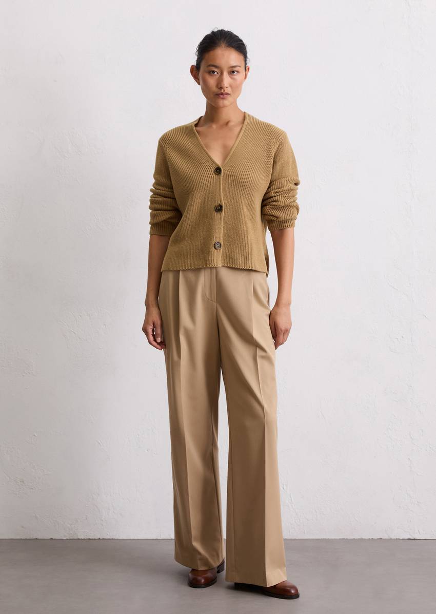 V-neck cardigan relaxed made from heavyweight organic cotton