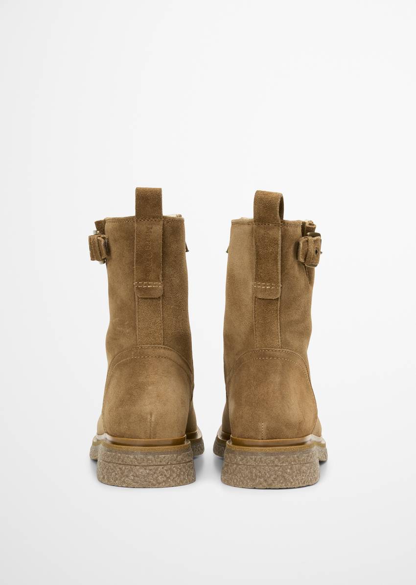 Short shaft boots model Lotta with fluffy warm lining