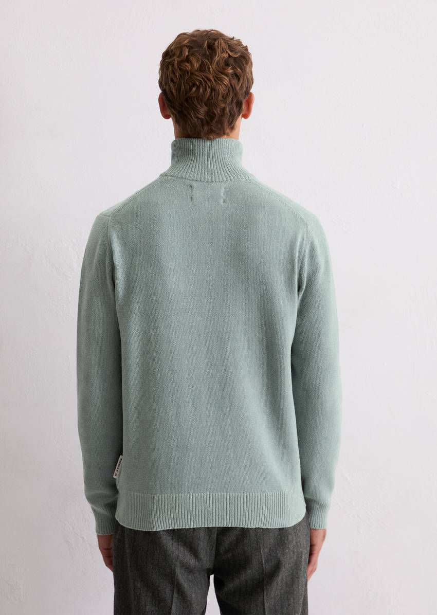 Troyer regular made from fine chenille