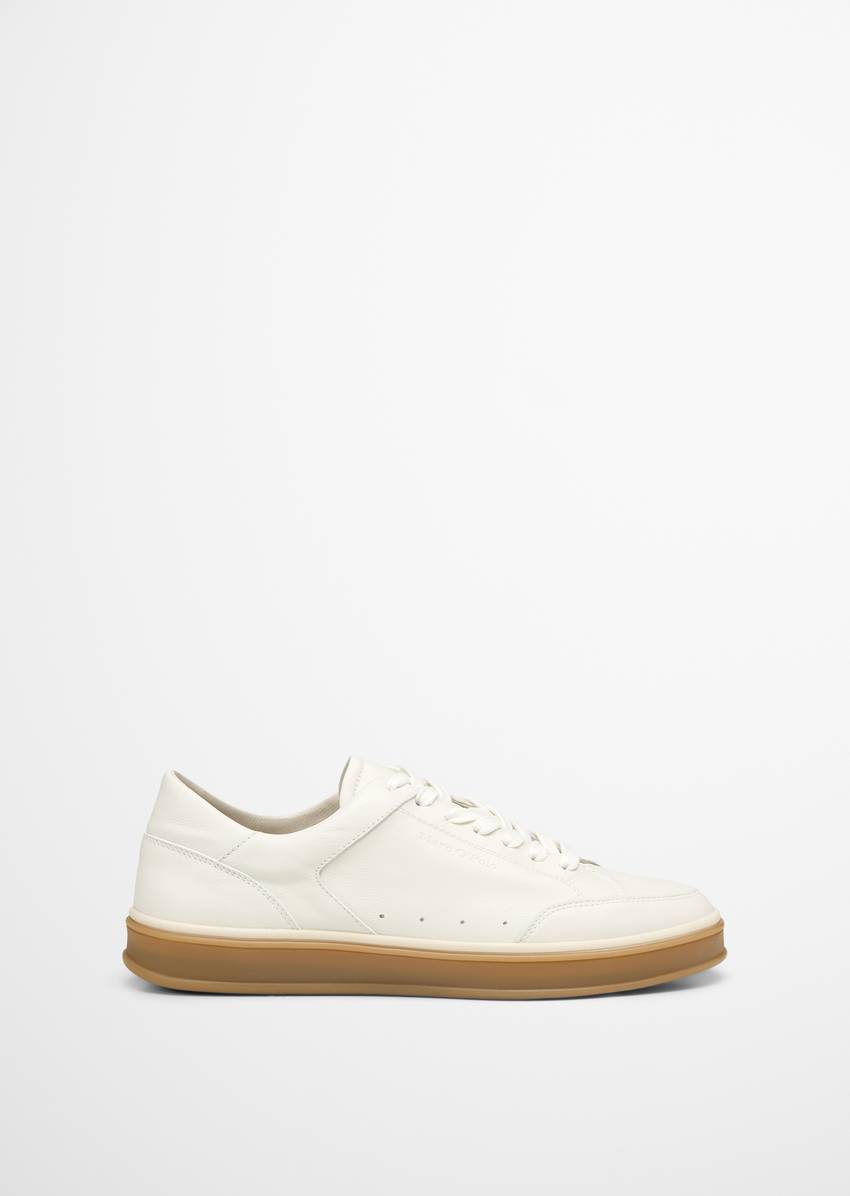 Sneaker made from fine cowhide