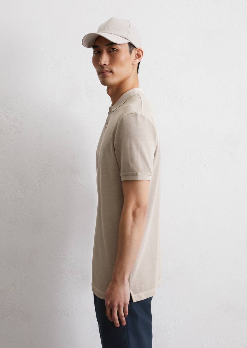 Piqué shaped polo shirt made from organic cotton stretch