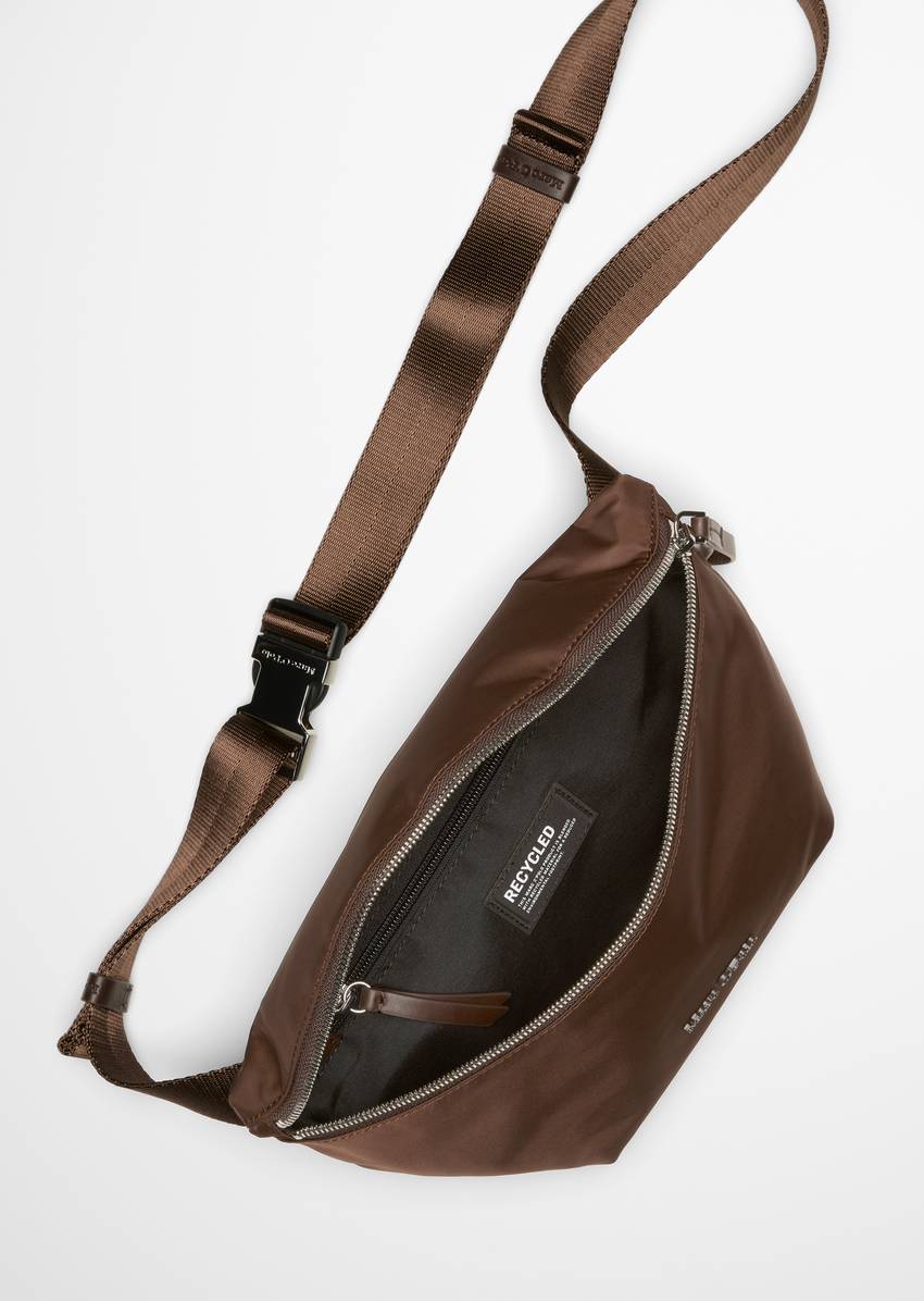 Fanny pack Made from water-repellent material