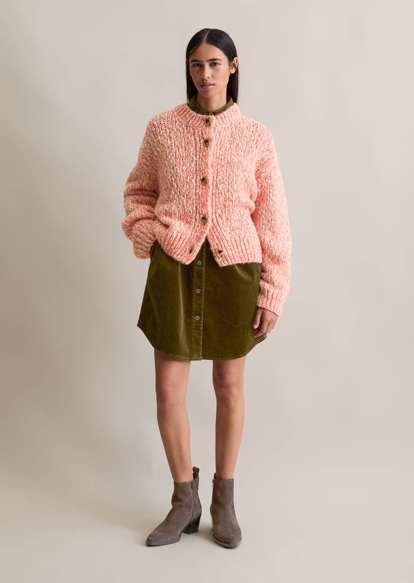 Relaxed chunky cardigan made from a virgin wool/alpaca wool mix