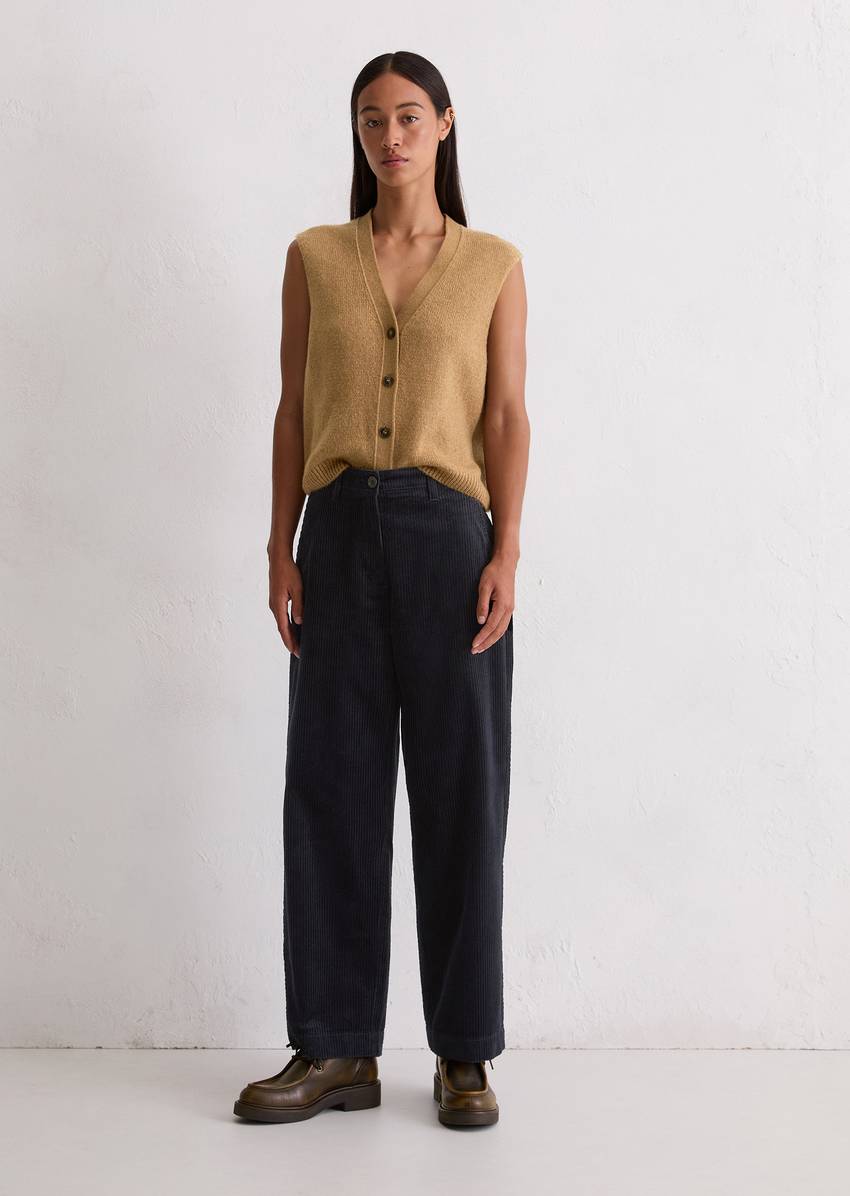 Corduroy pants model Lande loose made from organic cotton