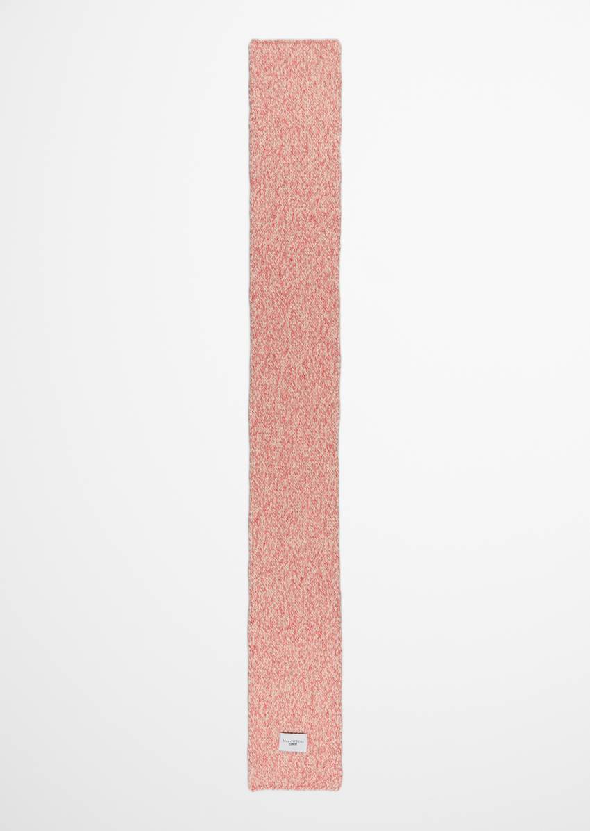 Scarf made from a virgin wool/alpaca wool mix