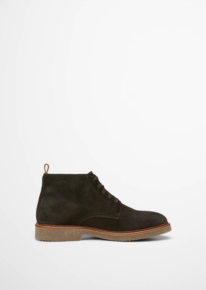 Desert Boot Model Linus made from soft suede cowhide