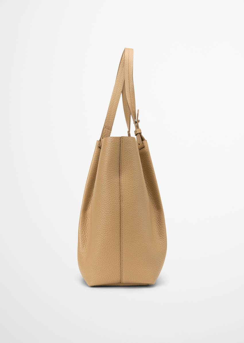 Shopper medium made from grained cowhide