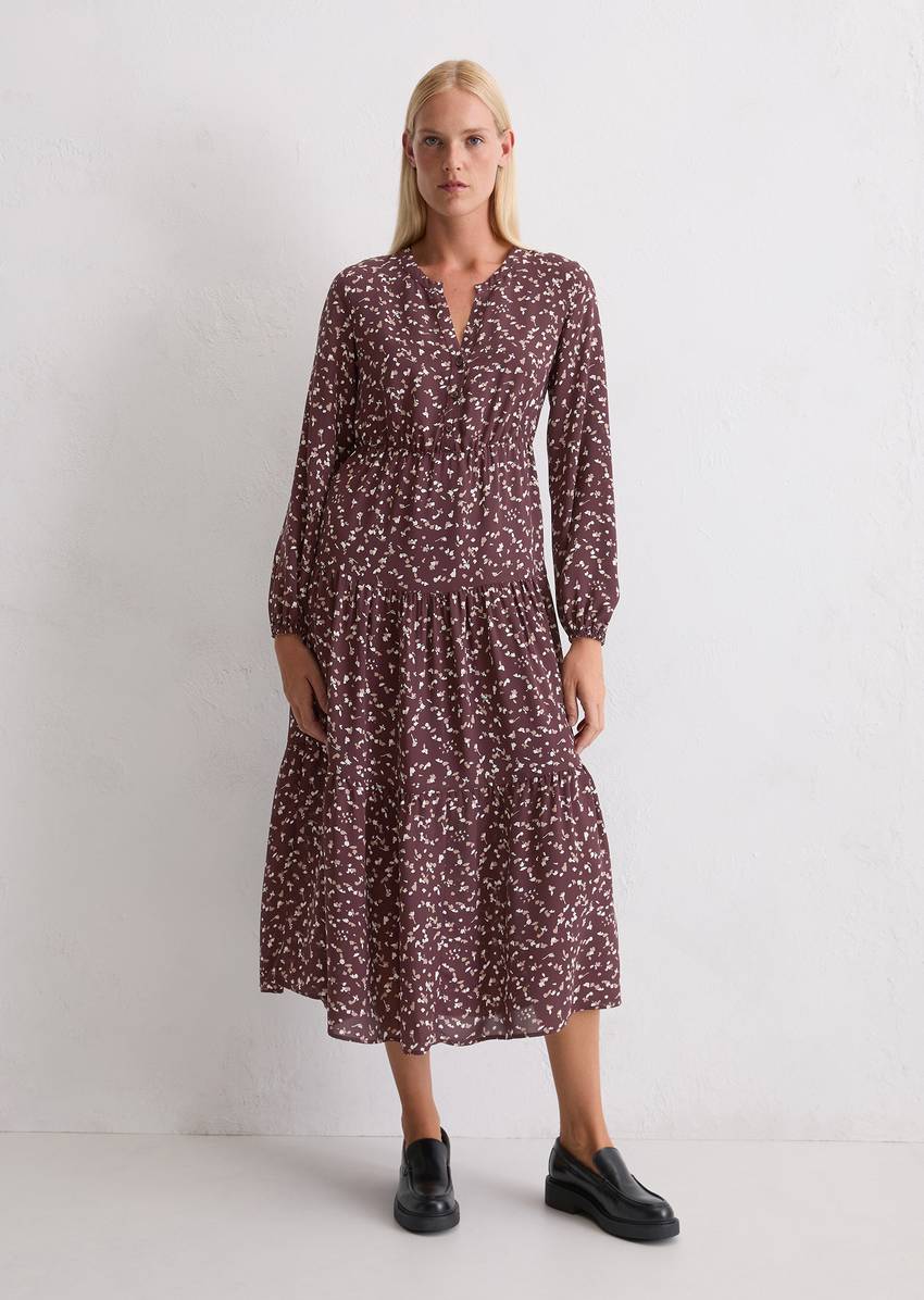 Tiered dress with all-over relaxed print made from a cupro-viscose mix