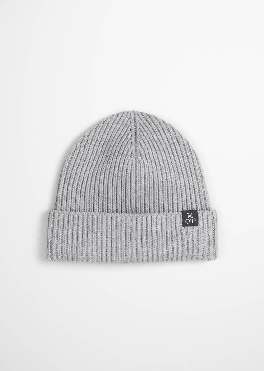 KIDS-BOYS knitted hat made from a stretchy organic cotton blend