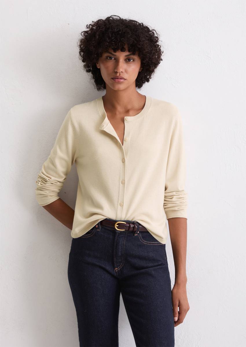 Cardigan slim made from a virgin wool/viscose mix