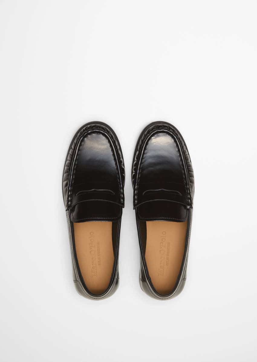 Penny loafer made from high-quality cowhide